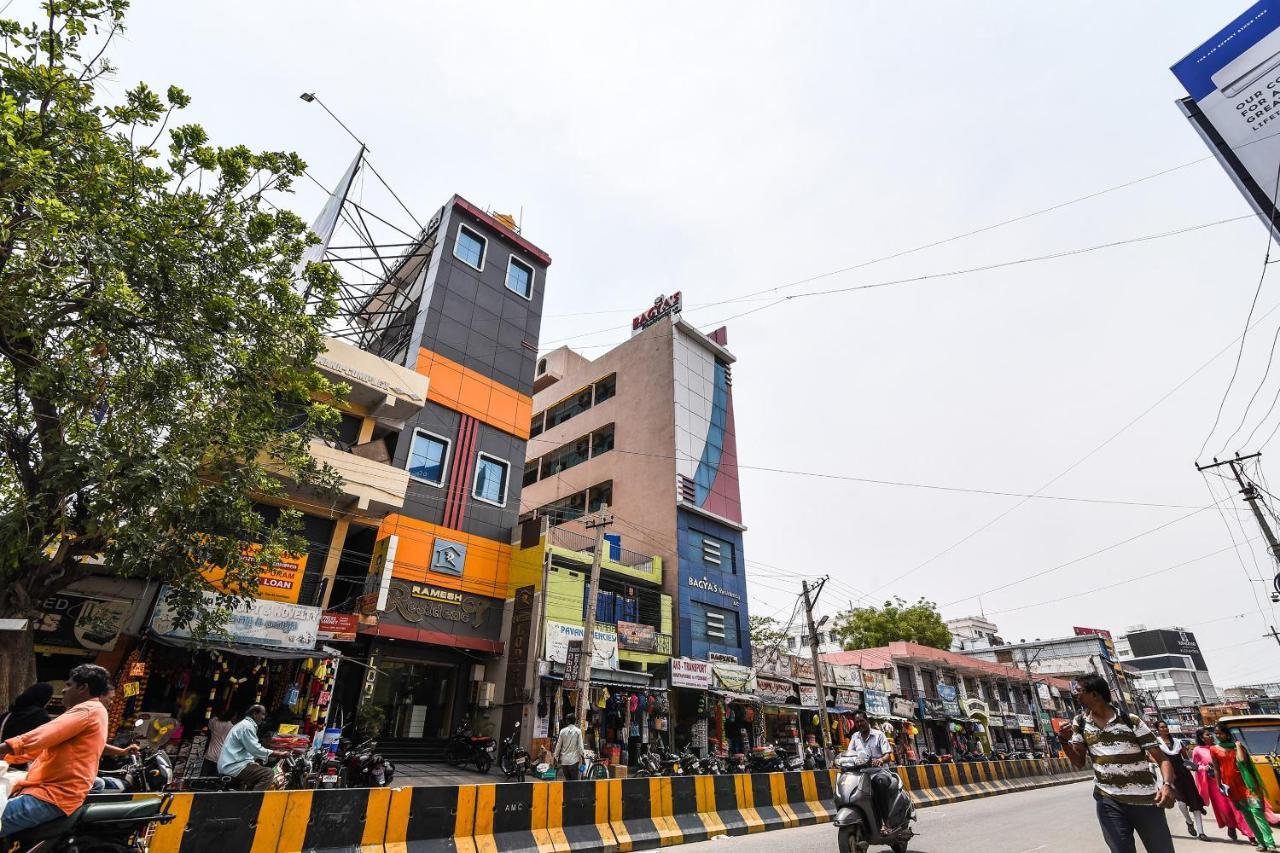 Ramesh Residency Hotel Anantapur Exterior foto