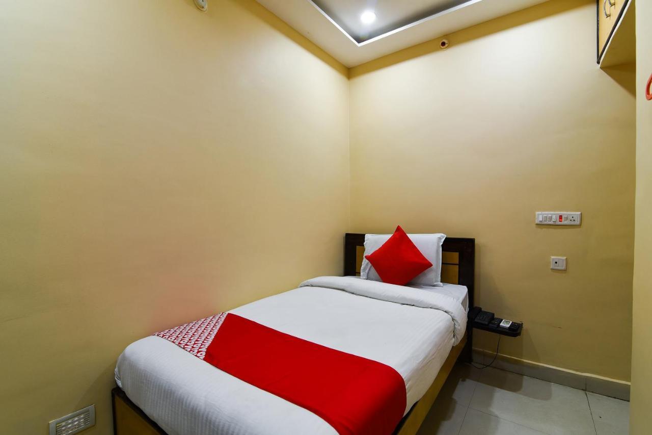 Ramesh Residency Hotel Anantapur Exterior foto