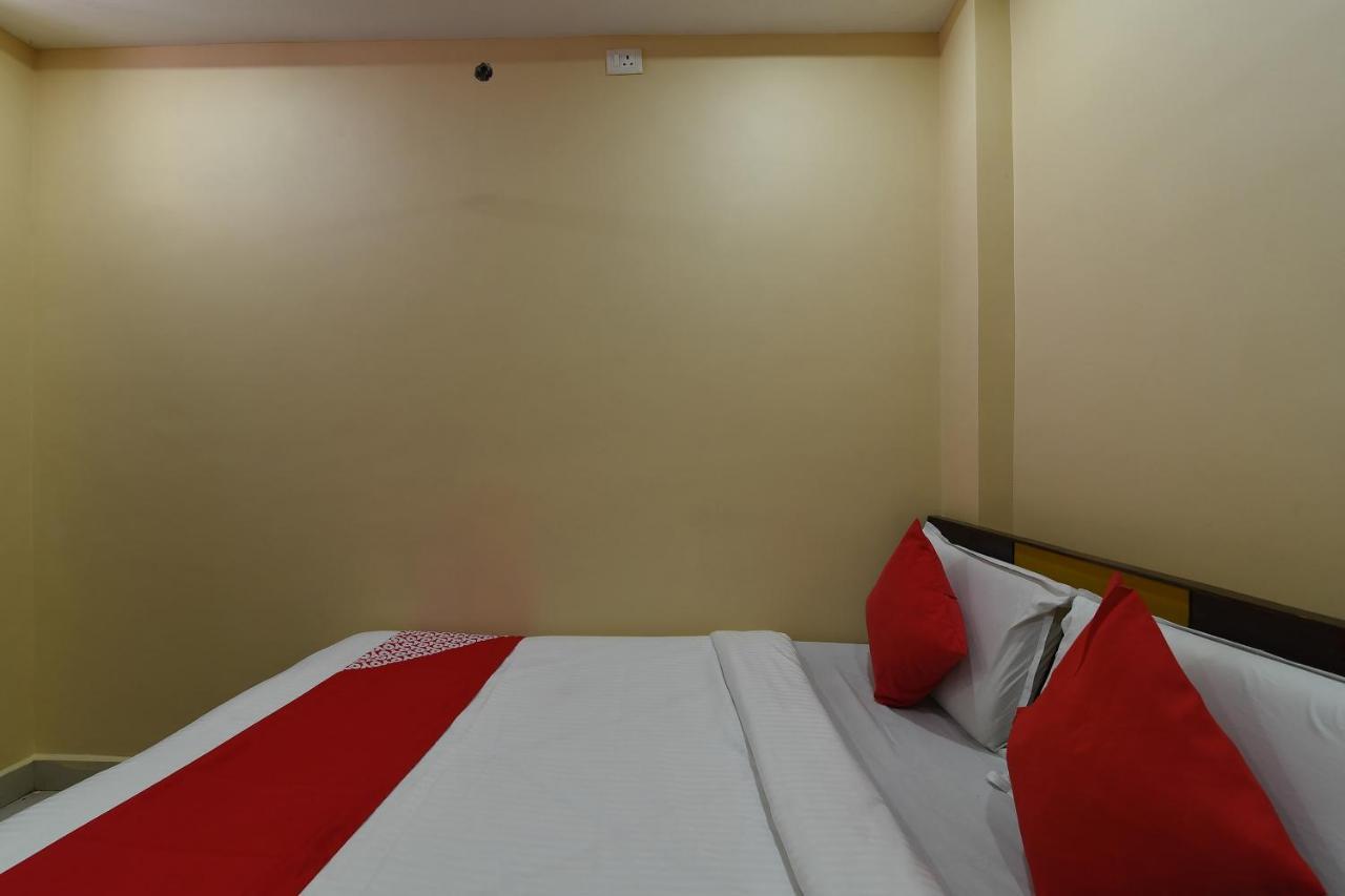 Ramesh Residency Hotel Anantapur Exterior foto