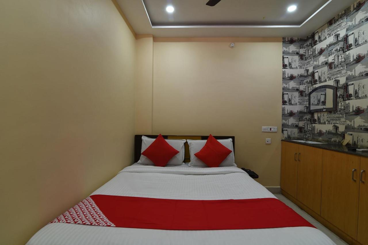 Ramesh Residency Hotel Anantapur Exterior foto