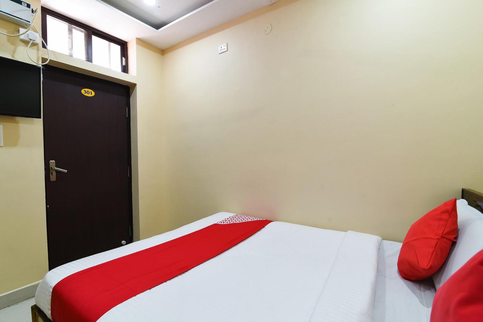 Ramesh Residency Hotel Anantapur Exterior foto