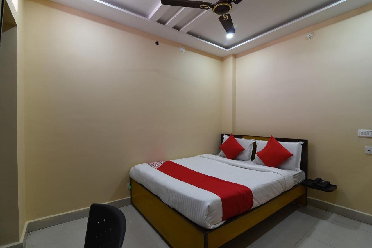 Ramesh Residency Hotel Anantapur Exterior foto